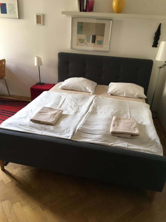 Appartement Cosy Near Florenc In *