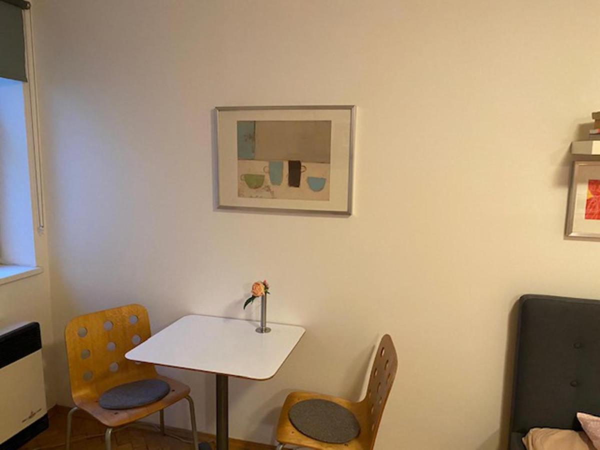 Cosy Near Florenc In Apartamento *